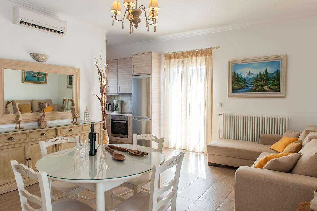 Panos Apartment Naousa Bagian luar foto