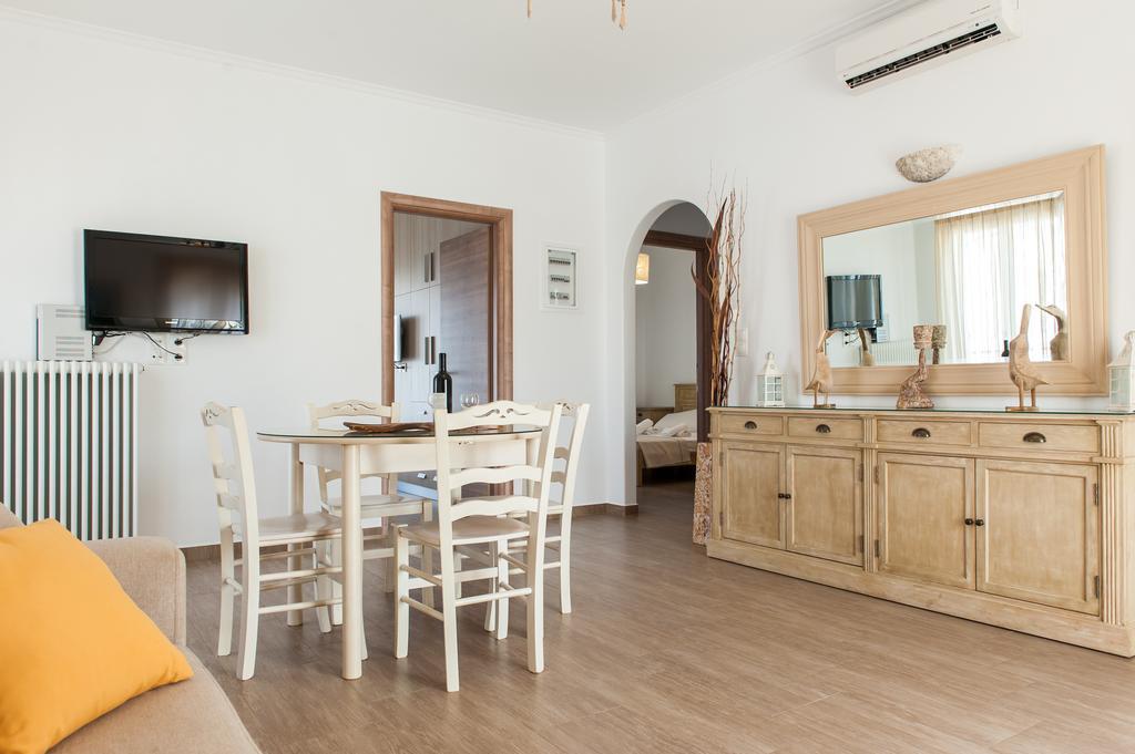 Panos Apartment Naousa Bagian luar foto