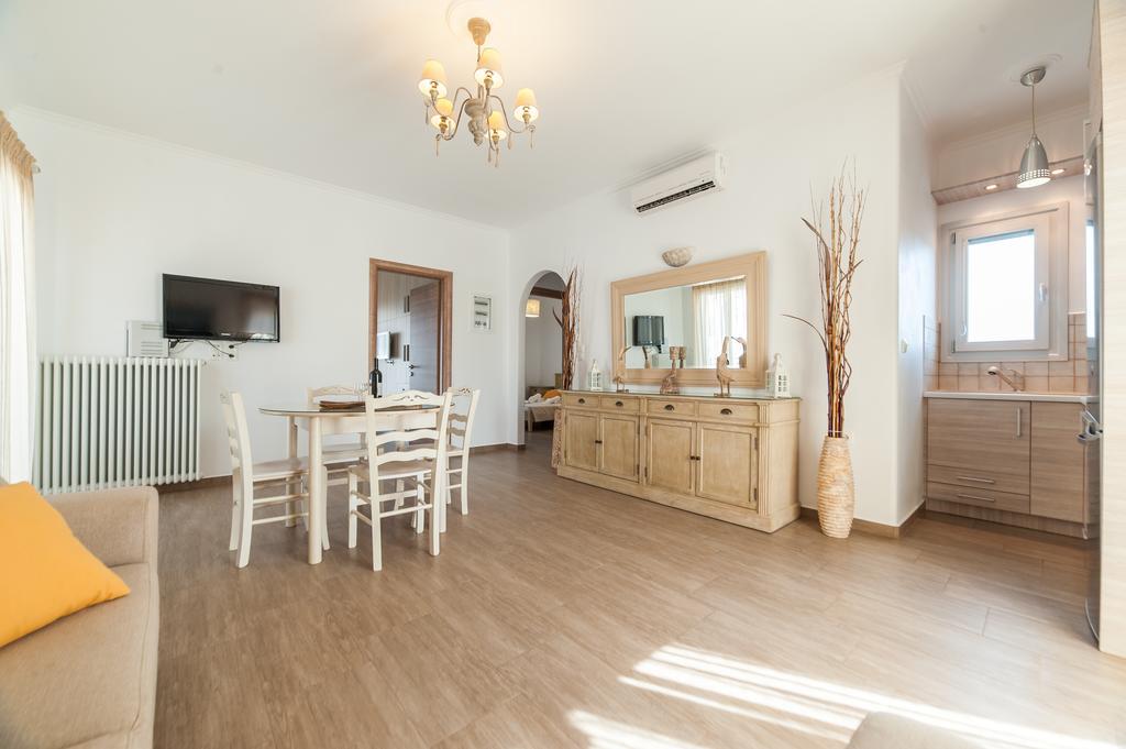 Panos Apartment Naousa Bagian luar foto